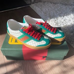 Autentic Gucci sneakers size 34